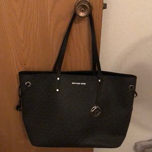 Michael Kors tote
